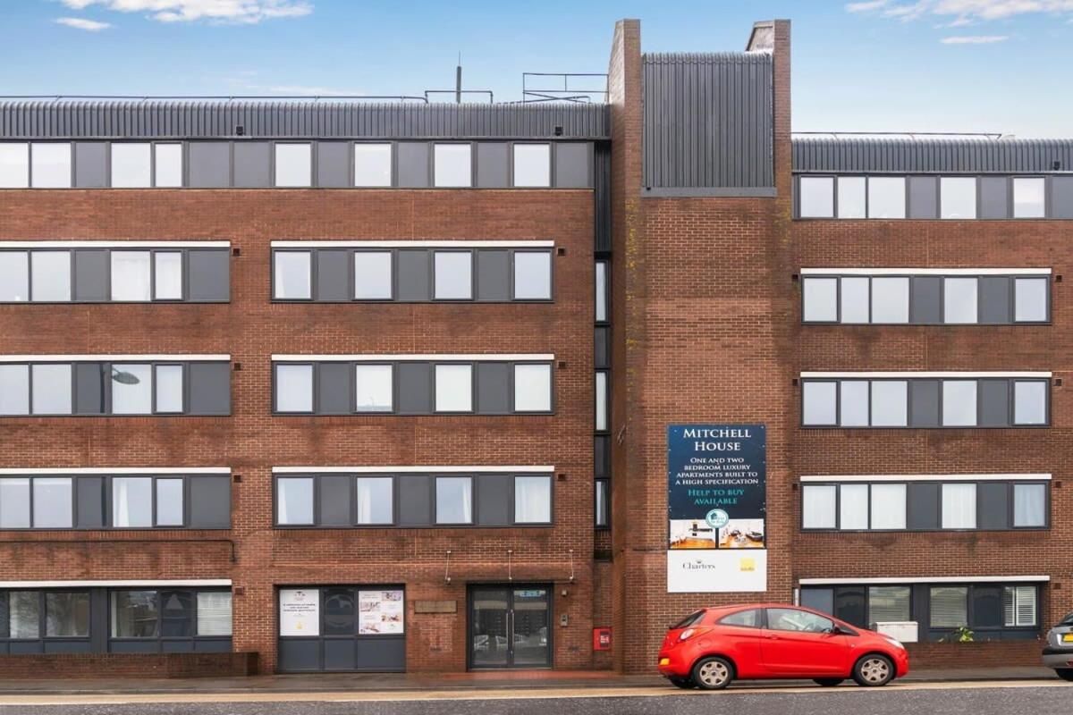 Lovely 1 Bedroom Apartment In The Heart Of Eastleigh Extérieur photo